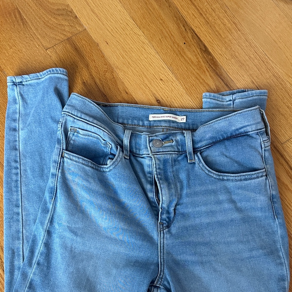 Levi High Rise Skinny